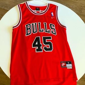Jordan #45 Bulls Jersey Sz: Small